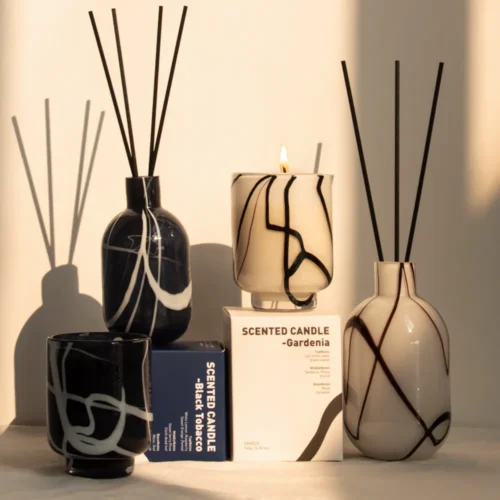 SCENTED CANDEL