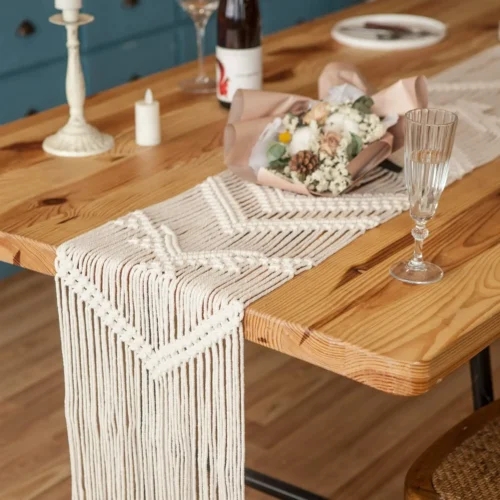 TABLE RUNNER